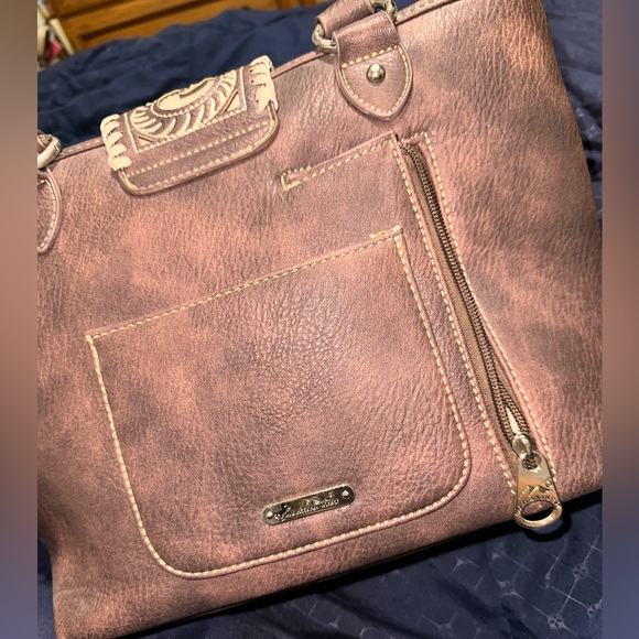 Concealed carry handbag - Picture 3 of 3